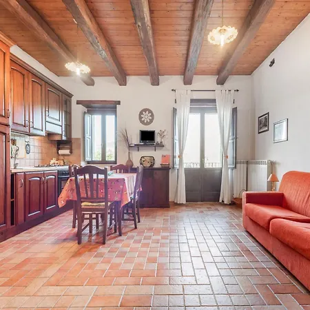 Dom wakacyjny In Near Bomba