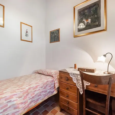 Holiday home Cottage In Bomba Near Lake Bomba *